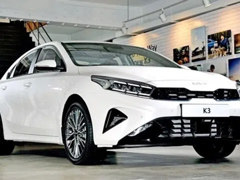 Giá lăn bánh Kia K3 mới nhất tháng 6/2023 'rẻ như cho', áp đảo Toyota Corolla Altis