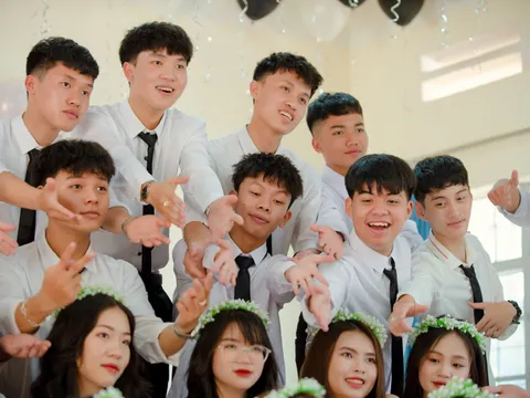 Chàng trai Genz Hà Đức Hoài: "tôi không muốn bản thân dậm chân tại  chỗ"