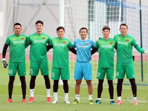 Tuyển Việt Nam chốt danh sách dự AFF Cup: Thầy Park chắc ăn