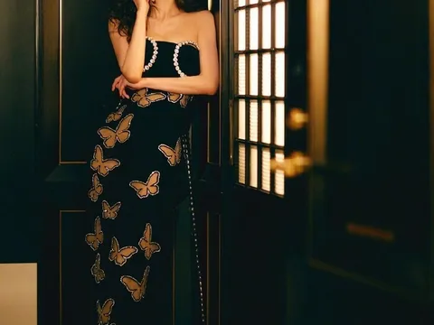 Dương Mịch diện váy xuyên thấu lạ mắt, nhan sắc ngày càng thăng hạng