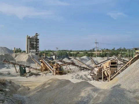 2 công ty khai thác khoáng sản trái phép cố tình chây ì không di dời