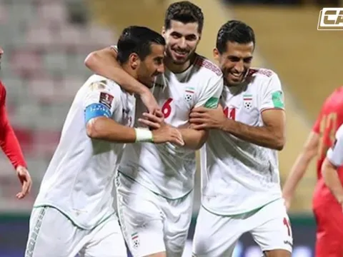 FIFA nên loại Iran, trao vé dự World Cup cho Ukraine