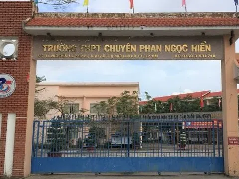 Cà Mau chỉ đạo vụ Hiệu phó bắt học sinh ăn thức ăn quăng vào thùng rác