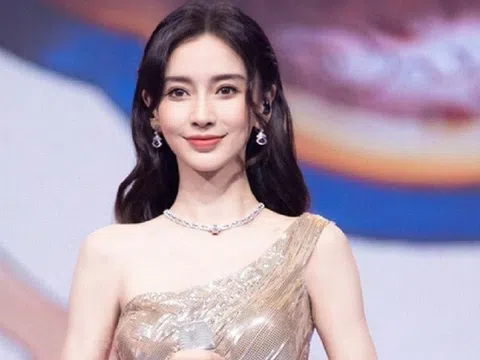 Angelababy thừa nhận trang phục lên show và thảm đỏ đều là đồ đi mượn