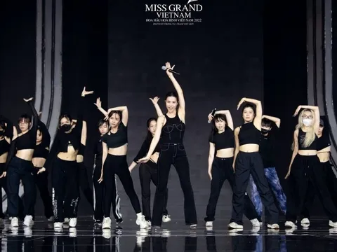 Miss Grand Vietnam 2022: Đông Nhi, Bích Phương ráo riết chạy tổng duyệt