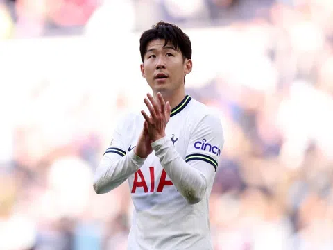 Son Heung-min thêm một lần làm rạng danh châu Á