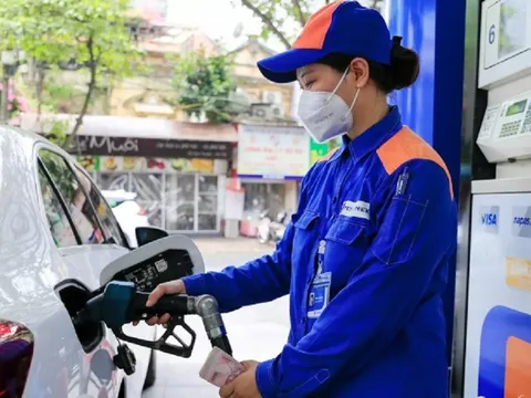 Giá xăng dầu có thể tăng mạnh trong kỳ điều hành ngày mai
