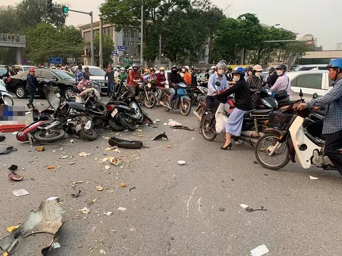 Thêm thông tin vụ ô tô gây tai nạn ở đường Võ Chí Công: Chưa thể tiên đoán hậu quả của bé 3 tuổi