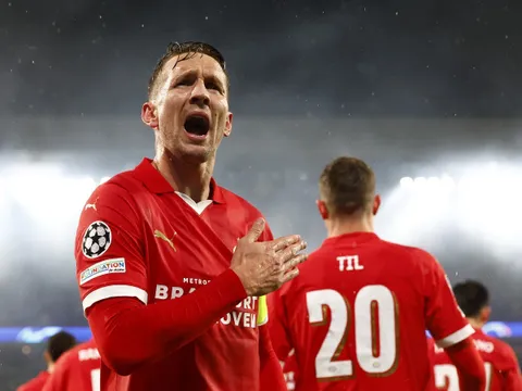 Giành 3 điểm nhọc nhằn, PSV sáng cửa có vé vào vòng loại trực tiếp