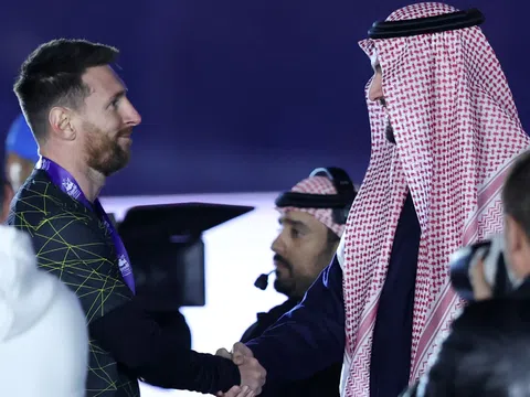 Messi nhận lương cao gấp ba Ronaldo nếu đồng ý đến Saudi Arabia