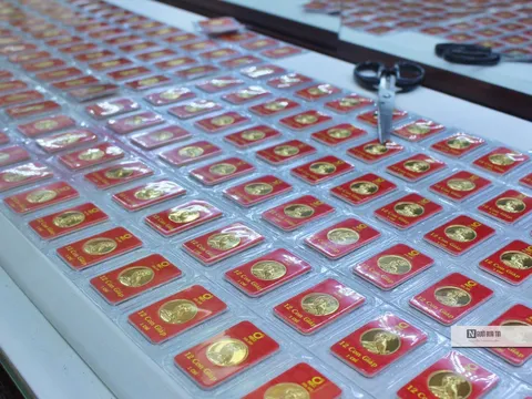 Ảnh hưởng từ thế giới, giá vàng trong nước quay đầu giảm đột ngột