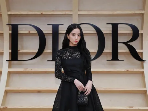Jisoo cho thấy tầm ảnh hưởng chưa từng có khi đưa doanh thu Dior tại Hàn Quốc lên đến 1 nghìn tỷ won