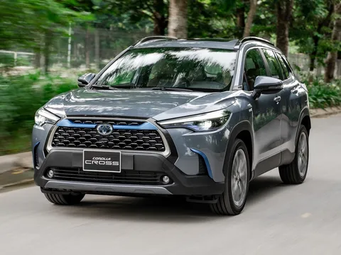 4 mẫu xe HOT đồng loạt giảm giá cả 100 triệu trong tháng 4/2023