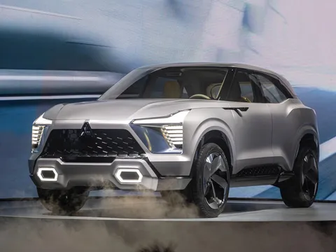 Lộ thời điểm ra mắt Mitsubishi XFC bản thương mại, Honda HR-V là đối thủ chính