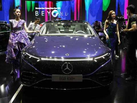 Xe điện Mercedes sắp bán tại Việt Nam gặp lỗi tự động "cúp điện", tăng khả năng xảy ra tai nạn