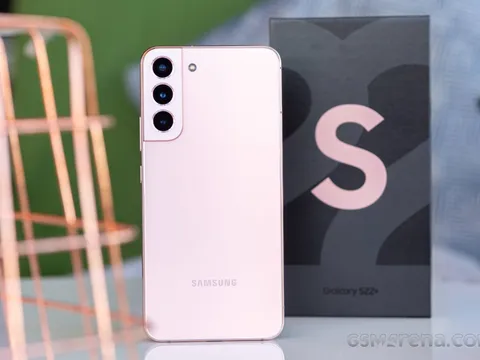 Galaxy S22 Plus đại hạ giá gần chục triệu dịp lễ 30/4, ‘chặt đẹp’ cả iPhone 13 lẫn Xiaomi 13