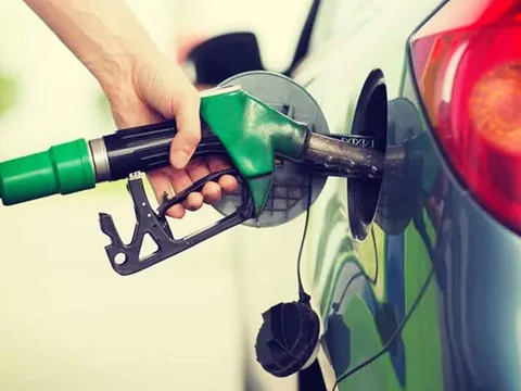 Giá xăng dầu hôm nay ngày 17/4: Biến động nhẹ