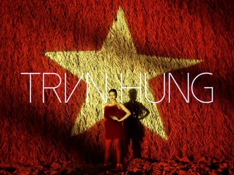 BST thời trang tận dụng vải vụn thừa của NTK Trần Hùng nhận cơn mưa lời khen tại London Fashion Week 2021