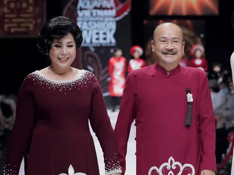 NSND Hồng Vân làm người mẫu catwalk trên sàn diễn Tuần lễ Thời trang Quốc tế Việt Nam 2020